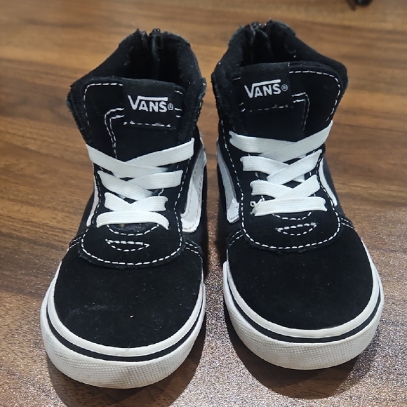 Vans Other - Vans Kids Black and White High-Top Sneakers